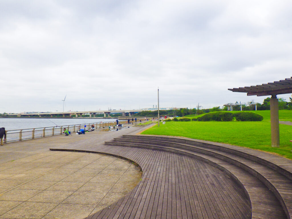 東扇島 西 公園