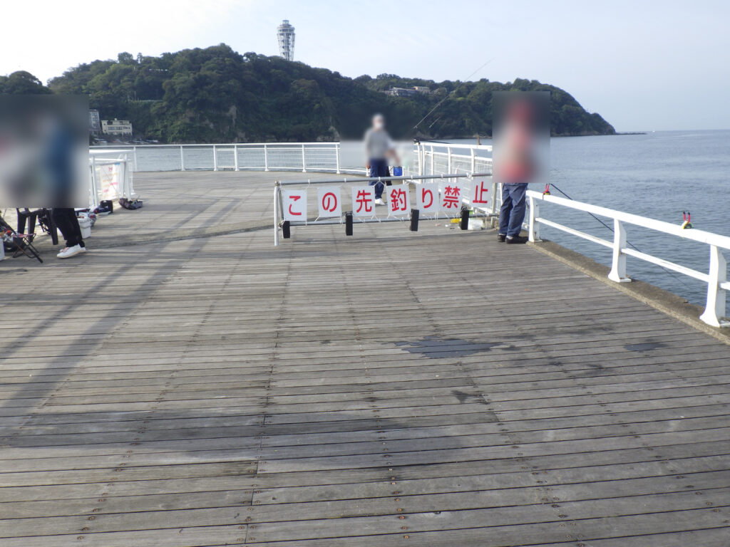 「釣り禁止」場所へ堂々と侵入！常識を守れない大人よ、もう釣りをやめてくれ。